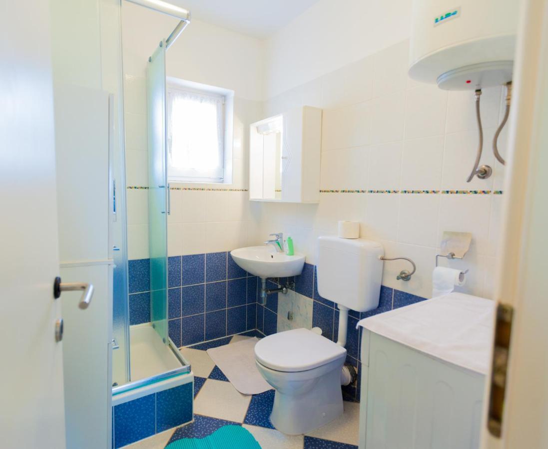 Apartman Mare Lovrečica Екстериор снимка